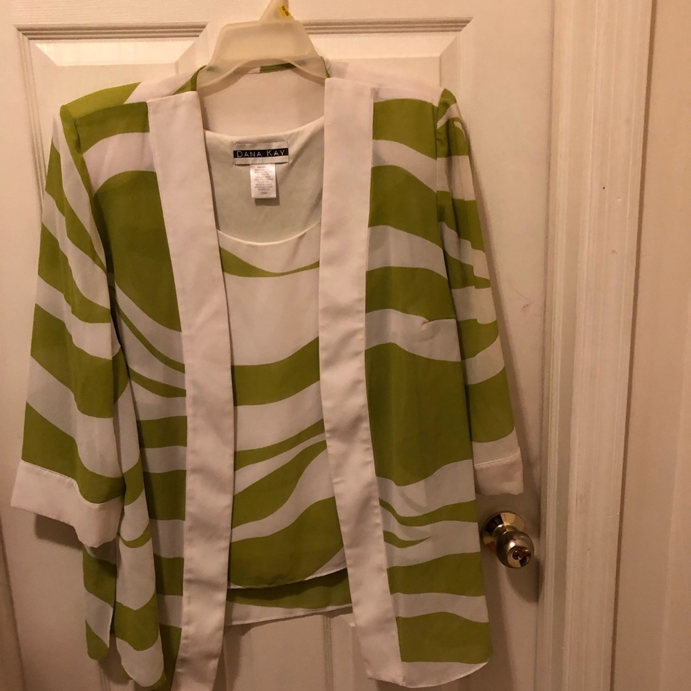 Jacket - Picture 3 of 5